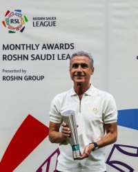 专访利雅得胜利主帅：C罗是足球界榜样，期待中国行