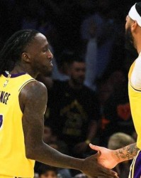 开云Kaiyun官网入口-【现场】疲态尽显觉醒太晚 感恩节之战湖人主场憾负