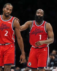 开云体育官网-美记：哈登若留守 那支快船在季后赛有可能击败雷霆/掘金/马刺